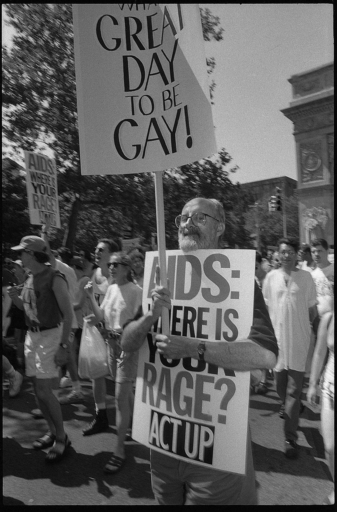 ACT UP_PRIDE_Stonewall25_1994_20220622_0037